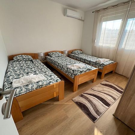 דונג'י מלינובאץ' Vuk Apartman מראה חיצוני תמונה